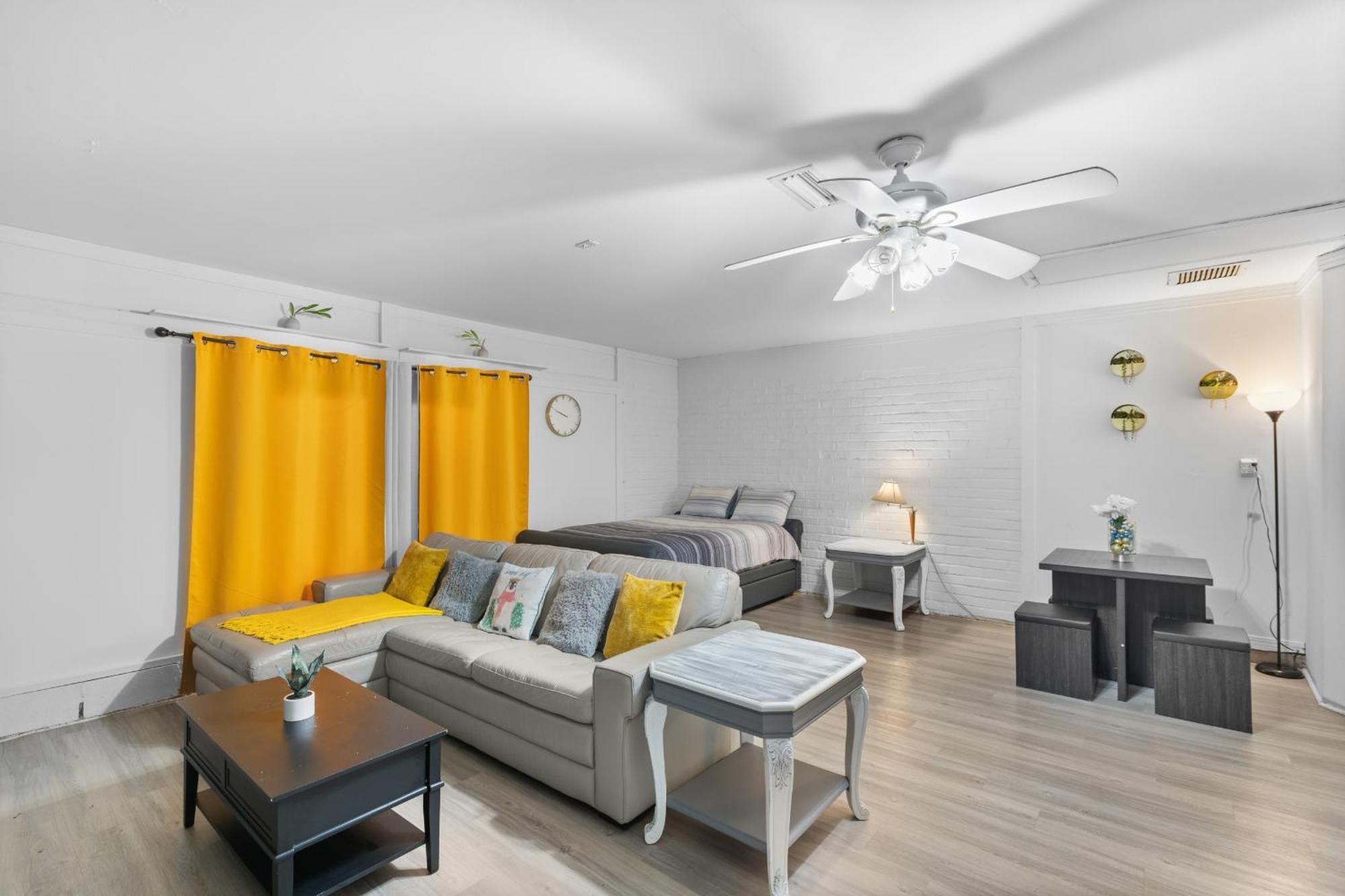 Pet Friendly Large Studio With Free Wi-Fi In Great Location! Orange Park Exterior foto